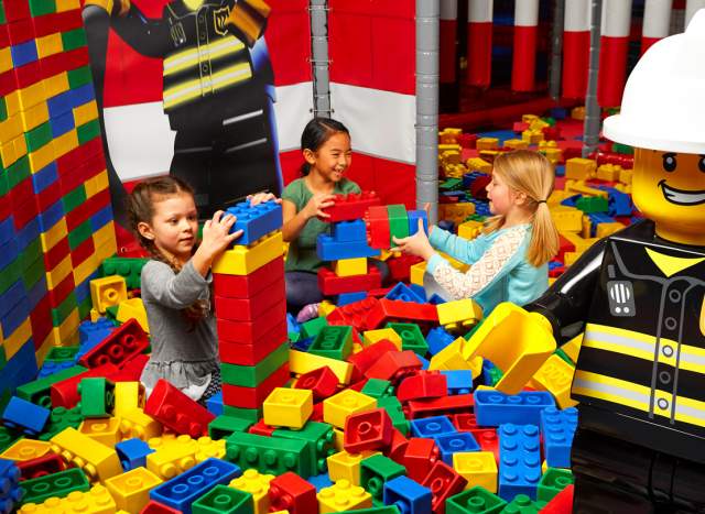 Kids playing with Legos at LEGOLAND Discovery Center in Grapevine, Texas