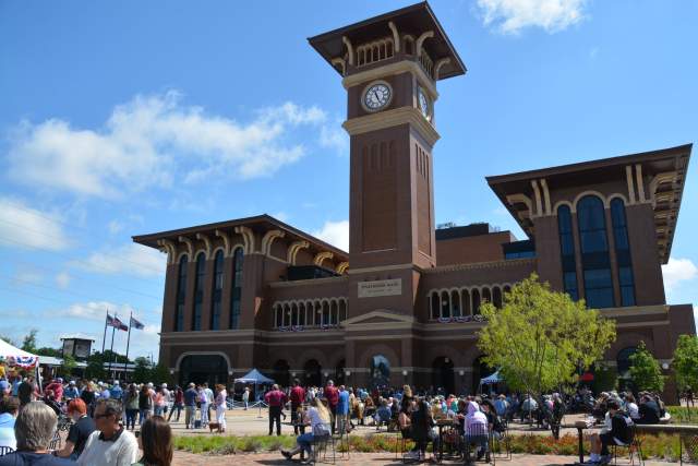 Grapevine Main Station and Observation Tower exterior photo